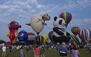 美国新泽西州热气球节 吸引近16万人
