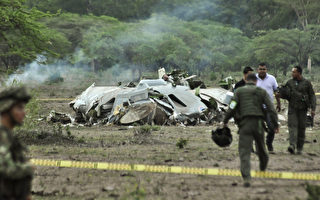 哥伦比亚一军机坠毁 机上11人全罹难