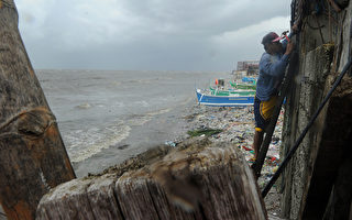 颱風天鵝掠境  菲北5死千餘人疏散