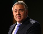 霍基上週日宣佈退出政壇，但他可能會擔任下任澳洲駐美國大使。(Daniel Munoz/Getty Images)
