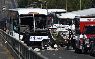 美西雅图观光车与巴士相撞 4死12重伤