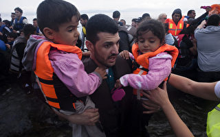 希腊小岛再现难民潮 1小时内涌入逾千人