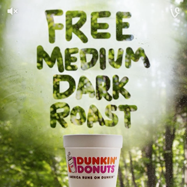 為慶祝「咖啡日」,Donkin’ Donuts 今天免費為消費者提供中杯偏濃咖啡,冷熱任選。(圖片來自Donkin’ Donuts官網) 為慶祝「咖啡日」,Donkin’ Donuts 今天免費為消費者提供中杯偏濃咖啡,冷熱任選。(圖片來自Donkin’ Donuts官網)
