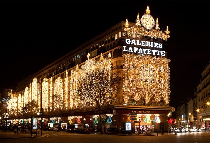 法國巴黎百年老字號商場拉菲耶商場(Galeries Lafayette)。(維基百科)