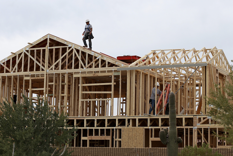 美国房屋建商信心指数降至半年前的一半