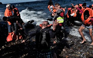 多艘難民船沉希臘外海 至少5童溺斃