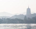 寶塔雷鋒塔在西湖杭州。（Fotolia）