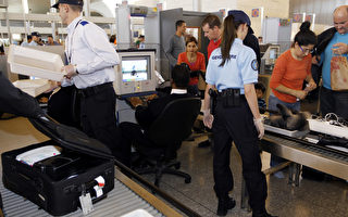 担心炸弹上飞机 美加强海外机场安检