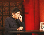 李志希11月4日参加《爱的万物论》录影时，哽咽落泪的对着老婆纪佩伶说，“希望多理理我，哪怕只有10分钟。”（公视提供）