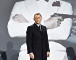 《007:幽靈黨》德國首映式上的丹尼爾‧克雷格( TOBIAS SCHWARZ/AFP/Getty Images)