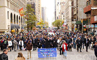 纽约庆祝96届退伍军人节 美国人自豪
