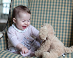 英國肯辛頓宮週日（11月29日）發布了夏洛特小公主可愛的新照片。(Photo by HRH The Duchess of Cambridge via Getty Images)