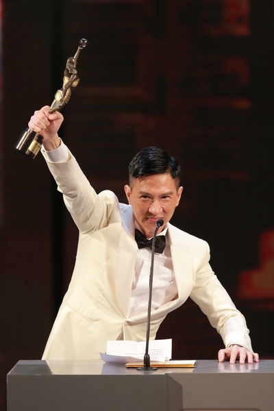 张家辉荣获第33届香港金像奖最佳男主角。（爱斯达整合提供）