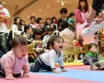 多年以来，日本人的寿命都是全球第一长。(KAZUHIRO NOGI/AFP/Getty Images)