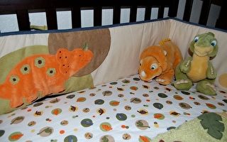 婴儿床防撞护垫藏窒息危机 美专家吁禁用