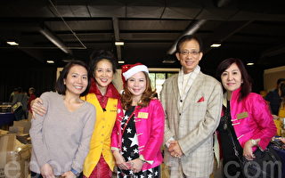 更多華裔參與聖誕分發 回饋社區