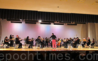 幼狮乐团圣诞音乐会于卡多索高中举行