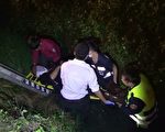 劲感动!勇警抢救摔落大排民众