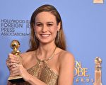 2015年1月10日，布丽‧拉尔森凭借《房间》捧得金球奖剧情片最佳女演员奖。(FREDERIC J BROWN/AFP/Getty Images)