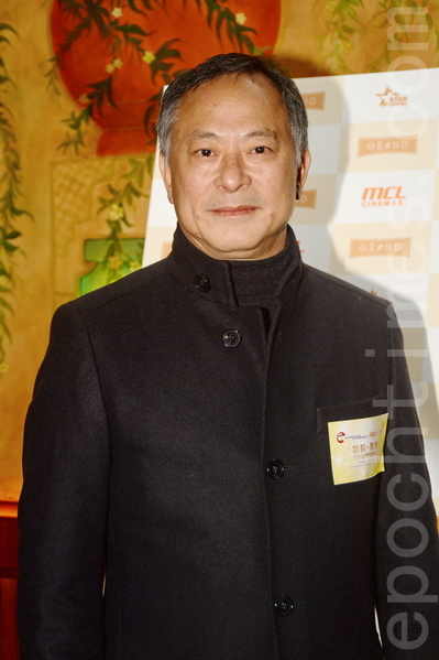 導演杜琪峯想在戲院看足球賽。(宋祥龍╱大紀元) 導演杜琪峯想在戲院看足球賽。(宋祥龍╱大紀元)