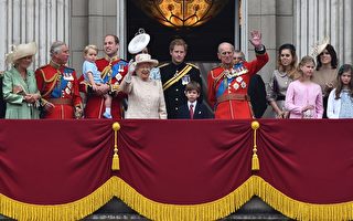 英国女王90岁生日 伦敦街头万人寿筵