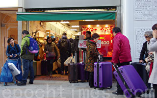 中国海外游客去年买下全球近半奢侈品