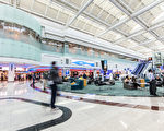 2016年2月24日，迪拜机场管理局发布的机场新中央大厅的图片，D中央大厅的启用是投入12亿美元的结果，年度旅客容量将增至9000万人次。(Dubai Airport Auhtority/AFP)