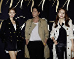 韩国多位艺人在首尔出席品牌活动，图为高濬熙（左）、朴海镇、崔智友。（（BURBERRY提供）