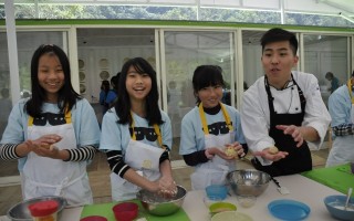 学生体验五感教育，手作料理。（宜兰县政府提供）