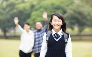 根据美国国土安全部的统计，2005年以来美国高中的中国学生人数成长近60倍，总人数达38,089人，95%就读私校高中。(Fotolia)