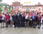 紀念孫中山 臺灣單車隊500哩壯騎抵洛