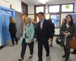 紐約華埠雙文高中搶手 1200人爭100名額