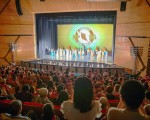 神韵世界艺术团台中场第二场演出，2016年4月7日在中山堂登场。（白川／大纪元）
