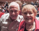 2016年4月13日下午，退休前曾任Motorola公司区域经理的William Roselle先生，和多年的好朋友Jane Gabrielson女士一同观看了在波特兰市中心凯勒礼堂上演的第二场神韵演出。（文远/大纪元）