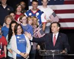 4月27日，美国共和党总统参选人科鲁兹，在印第安纳州印第安纳波利斯举行竞选集会。(Wright/Getty Images)