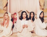 韓國女團「Red Velvet」專輯照。從左到右：YERI、WENDY、JOY、IRENE、SEULGI。（avex提供）