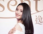 有感天灾频发  林依晨分享整理“避难包”