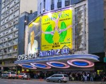 2016年5月5日晚，美国神韵巡回艺术团在阿根廷首都布宜诺斯艾利斯的Opera剧院上演了今年在当地的首场演出。（林南／大纪元）