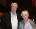 Burgess先生和太太5月6日晚观赏完神韵艺术团的演出后表示，神韵展示的神性内涵令人感动。（滕冬育／大纪元）