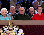 組圖：英女王90歲慶生大秀 凱特一身大紅同賀