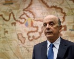 巴西外交部：不再捍卫单一政党利益