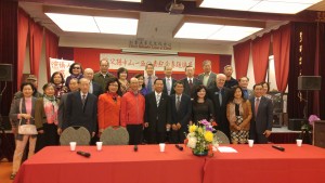 图: 葛永光教授来温演讲,探讨孙中山先生的民国梦,图为演讲后贵宾合影。(邱晨/大纪元)