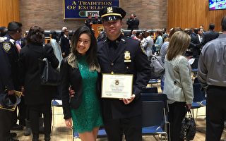 纽约市警察局升职仪式 两华裔荣升警司