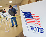 5月3日，美國印第安納州舉行初選。圖為該州選民正在投票。（Scott Olson/Getty Image）