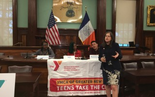 紐約青少年「議員」 市政廳主持市議會