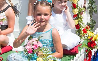 圣布鲁诺花束日游行成为孩子们的最爱