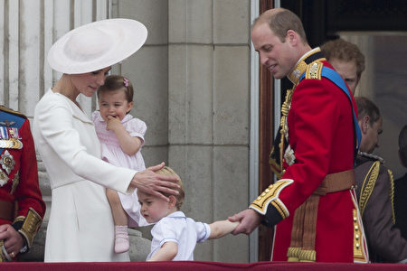 BRITAIN-ROYALS-BIRTHDAY-TROOPING BRITAIN-ROYALS-BIRTHDAY-TROOPING