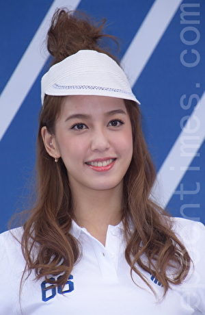 陳庭妮代言 美國加州運動休閒鞋品牌 K-SWISS 陳庭妮代言 美國加州運動休閒鞋品牌 K-SWISS