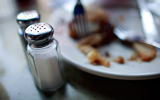 美九成民眾攝鈉量超標 FDA要求餐館減鹽
