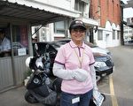 市府停車場門神   黃美雲辨車有一套